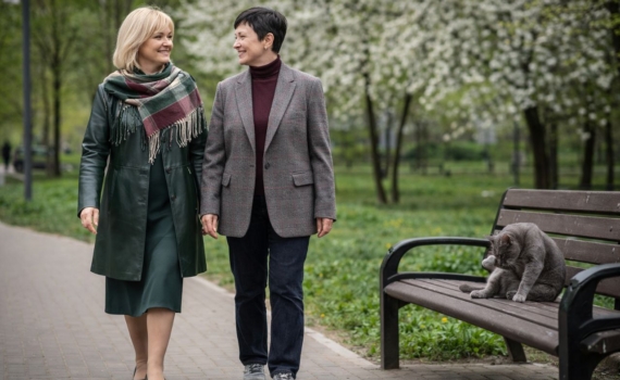 Без ботокса и дорогих кремов — только правильный цвет одежды способен творить чудеса: минус 5 лет Без ботокса и дорогих кремов — только правильный цвет одежды способен творить чудеса: минус 5 лет